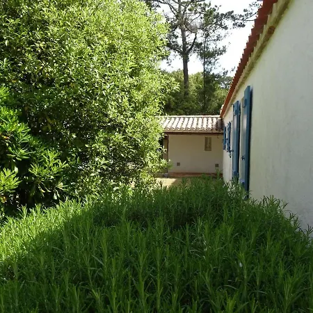 Maison Familiale Proche Avec Jardin, Terrasse Et 6 Couchages A L'epine - Fr-1-224b-184 Holiday home *
